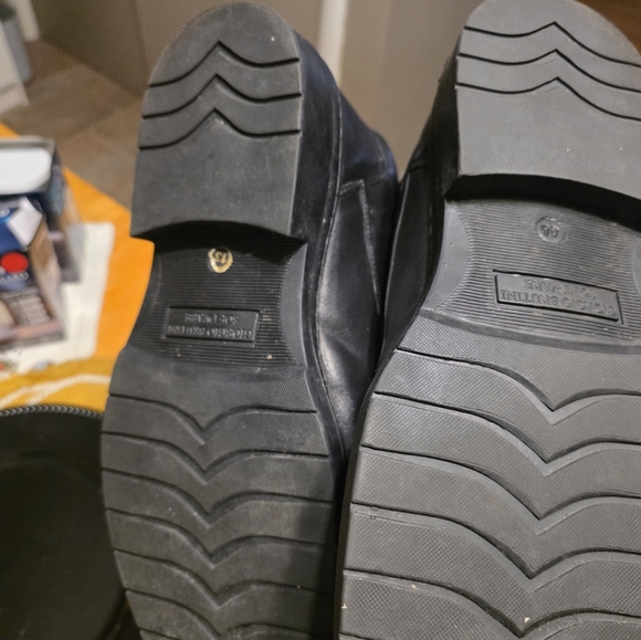 Giorgio Brutini Black Leather Chukka Boots - Picture 2 of 2